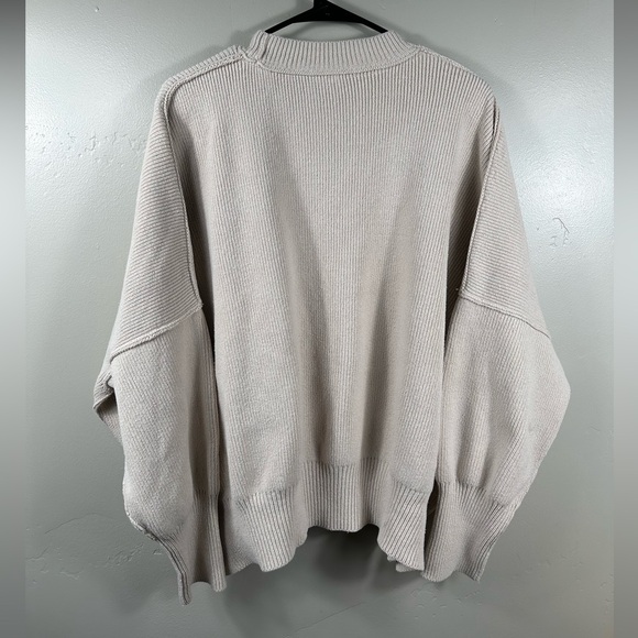 Free People Easy Street Tunic Pullover Sweater Size Medium in Beige / Cream - Picture 4 of 6